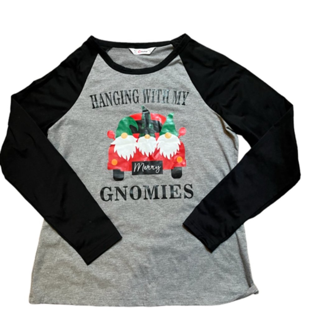 Christmas Hanging with my Gnomies